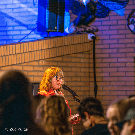 Isabelle Dobmann am Poetry Slam